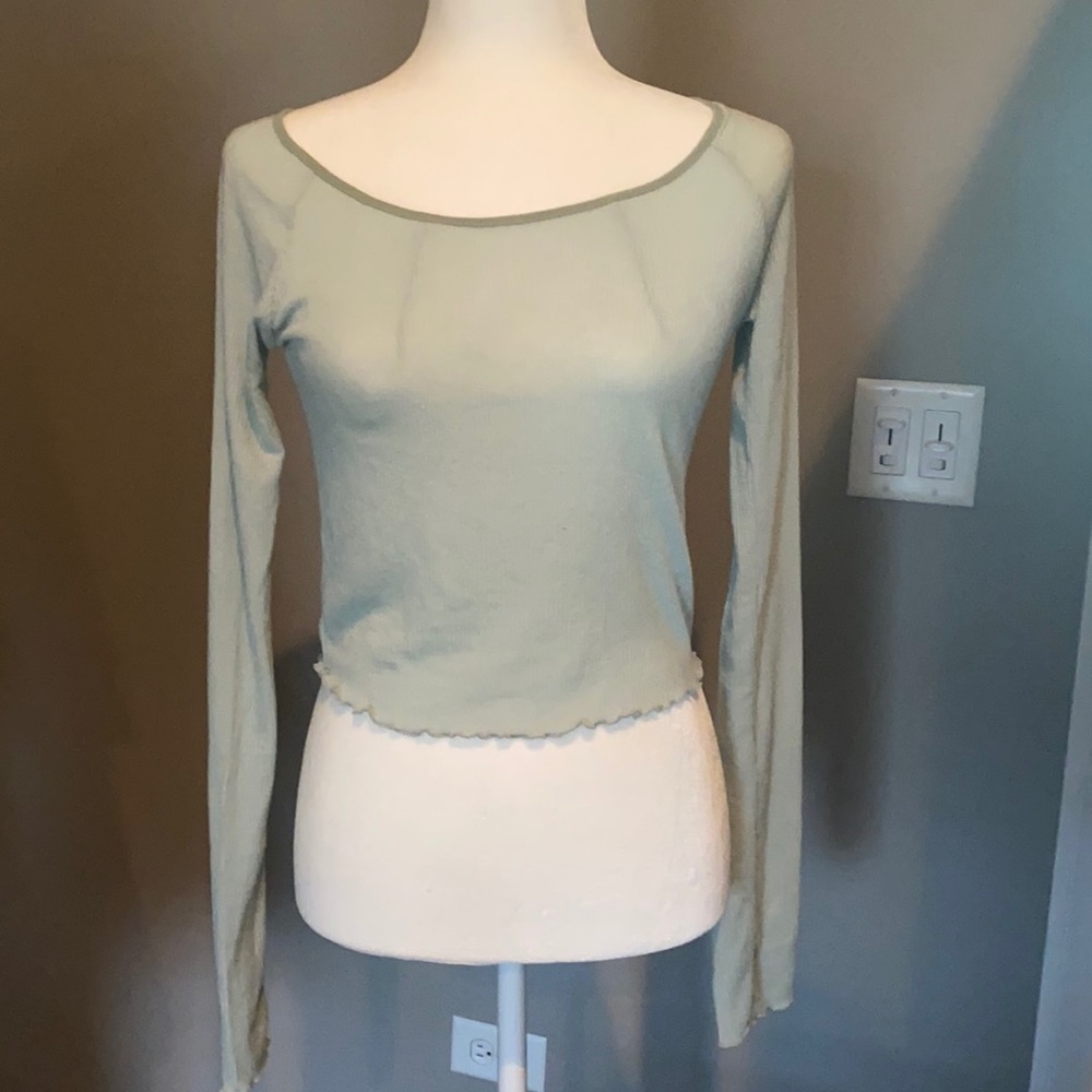 Long sleeve crop top
